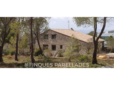 Venta Casa unifamiliar Avinyonet del Penedès. Buen estado 256 m²