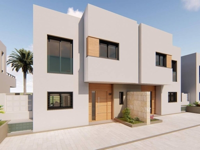 Venta Casa unifamiliar El Ejido. Con terraza 216 m²