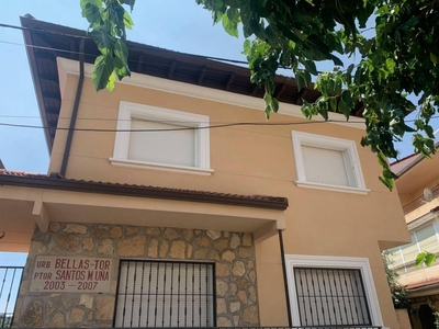 Venta Casa unifamiliar en Alvaro De Luna 21 La Adrada. 105 m²