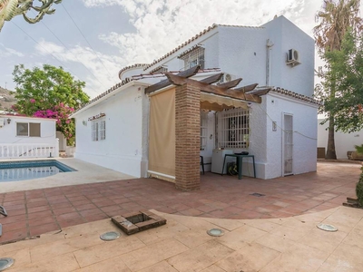 Venta Casa unifamiliar en calle de la jara Benalmádena. Con terraza 154 m²