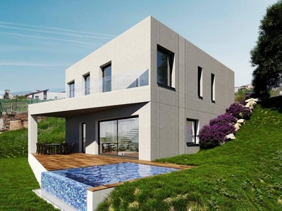Venta Casa unifamiliar en Calle l´Esquerda Roda de Ter. Nueva con terraza 174 m²