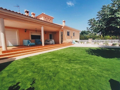 Venta Casa unifamiliar Mutxamel. Buen estado con terraza 280 m²