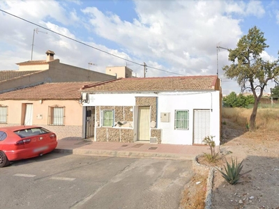 Venta Chalet en Calle de Laborinquen San Vicente del Raspeig - Sant Vicent del Raspeig. A reformar 110 m²