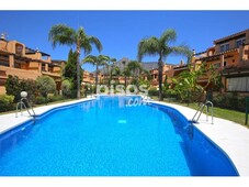 Casa adosada en venta en Nagüeles en Lomas de Marbella Club-Puente Romano por 650.000 €