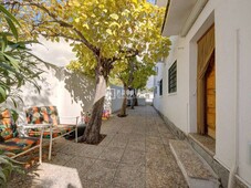 Chalet con 7 habitaciones con parking, piscina, calefacción, aire acondicionado y jardín en Pozuelo de Alarcón