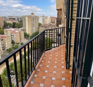 Alquiler de piso en avenida Alcalde Juan Fernández de 2 habitaciones con terraza y garaje