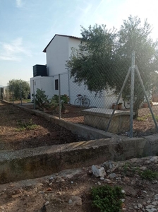 Casa con terreno en Castellón de la Plana