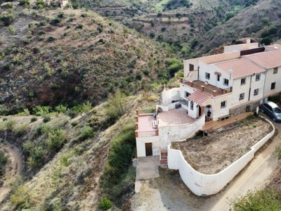 Casa con terreno en Gualchos