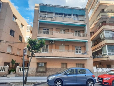 OPORTUNIDAD BANCARIA: Vivienda a 100m de la Playa a un precio único Venta Campello Playa