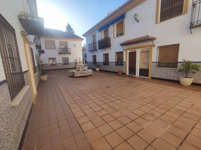 Venta Casa adosada Córdoba. Con balcón 123 m²