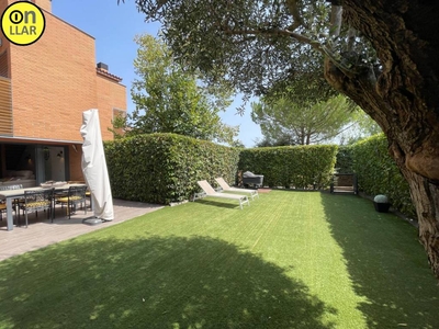 Venta Casa unifamiliar en Can Camp L'Ametlla del Vallès. Con terraza 396 m²