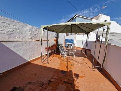 Venta Casa adosada Espartinas. Buen estado con terraza 124 m²