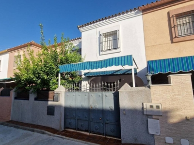 Venta Casa adosada Jerez de la Frontera. Con terraza 93 m²