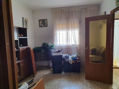 Venta Casa adosada Pinos Puente. 50 m²