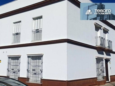 Venta Casa adosada Puerto Real. Buen estado plaza de aparcamiento 235 m²
