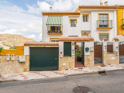 Venta Casa adosada en Montecillo Rincón de la Victoria. 110 m²