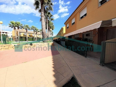 Casa adosada 5 habitaciones, San Antonio de Benagéber