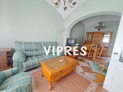 Venta Casa unifamiliar Cáceres. 104 m²