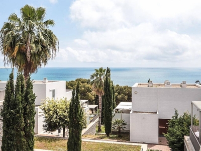 Venta Casa unifamiliar en Blaumar Sant Pere de Ribes. Con terraza 171 m²