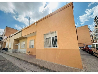 Venta Casa unifamiliar en Calle Babieca Cartagena. Buen estado con terraza 160 m²