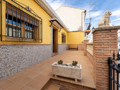 Venta Casa unifamiliar en Calle de Cuenca La Zubia. 110 m²