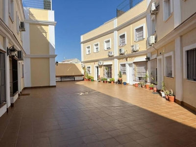 Venta Casa unifamiliar en Calle LAS PAJAS Olivares. Buen estado con terraza 121 m²