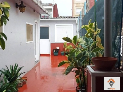 Venta Casa unifamiliar en Calle PEREZ MOYA Sabadell. Buen estado con terraza 343 m²