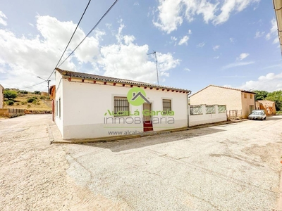 Venta Casa unifamiliar en Travesia Callejuelas San Esteban de Gormaz. Buen estado 66 m²