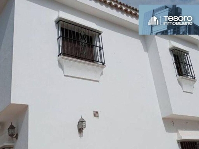 Venta Casa unifamiliar Medina Sidonia. Buen estado plaza de aparcamiento 197 m²