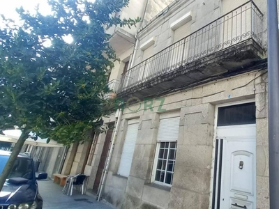 Venta Casa unifamiliar Ourense. Muy buen estado con balcón calefacción individual 180 m²