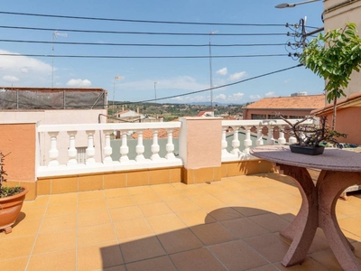 Venta Casa unifamiliar Sabadell. Con terraza 210 m²