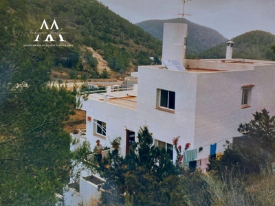 Venta Casa unifamiliar Sant Josep de sa Talaia. Con balcón 250 m²