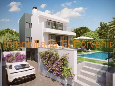 Venta Casa unifamiliar Torrent (València). Con terraza 227 m²