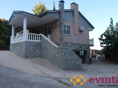 Venta Casa unifamiliar Vallirana. Con terraza 196 m²