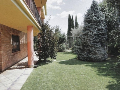 Venta Chalet en Emporda Llinars del Vallès. Buen estado plaza de aparcamiento con balcón calefacción individual 419 m²