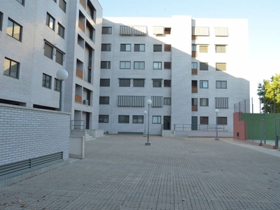 Venta Piso Valladolid. Piso de dos habitaciones en Calle Zanfona 16. Muy buen estado cuarta planta plaza de aparcamiento calefacción central