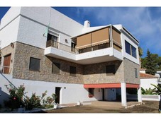 Venta Casa unifamiliar en Avenida Los Pinos Almuñécar. Buen estado con terraza 364 m²
