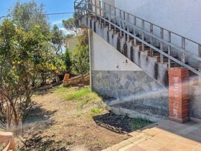 Adosado en La Torre de Claramunt