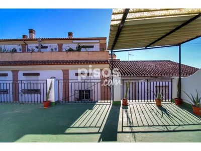 Casa adosada en venta en La Zubia