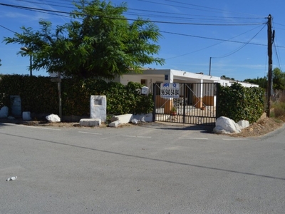 Casa con terreno en Crevillent