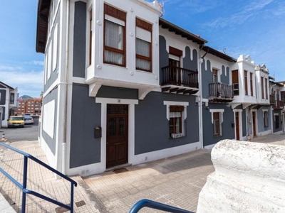 Casa adosada en venta en Portugalete