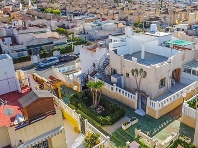 Casa adosada en venta en Torrevieja