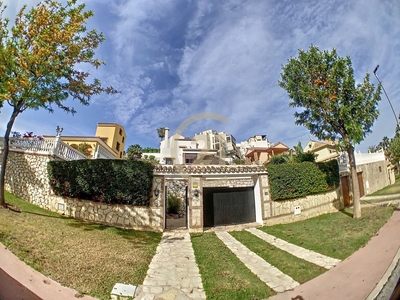 Chalet en venta en Torrequebrada, Benalmádena, Málaga