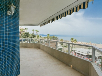 Doble apartamento con espectaculares vistas al mar en Torremolinos. Málaga