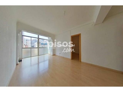 Piso en venta en Ronda del Guinardó, cerca de Carrer de Sardenya