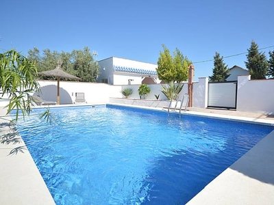 Apartamentos con piscina en El Palmar, Vejer.