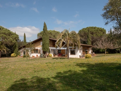 Casa / villa de 398m² en venta en Santa Cristina