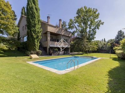 Casa / villa de 740m² en venta en Boadilla Monte, Madrid