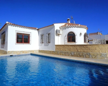 Chalet en venta en El Chaparral, Torrevieja, Alicante