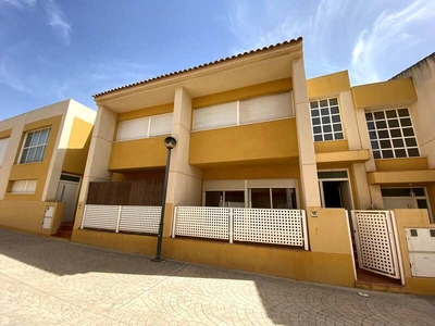 Dúplex con sótano en zona Residencial en La Aljorra Venta Cartagena